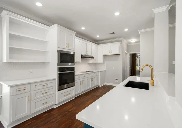 5th image of 4418 Pine Blossom Trl, Houston, TX 77059 | MLS# 3508990