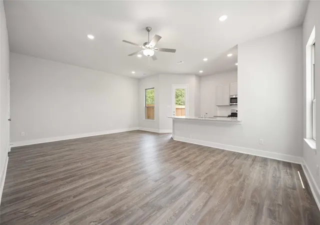 2nd image of 13439 Sun Cay Dr, Houston, TX 77047 | MLS# 6351353