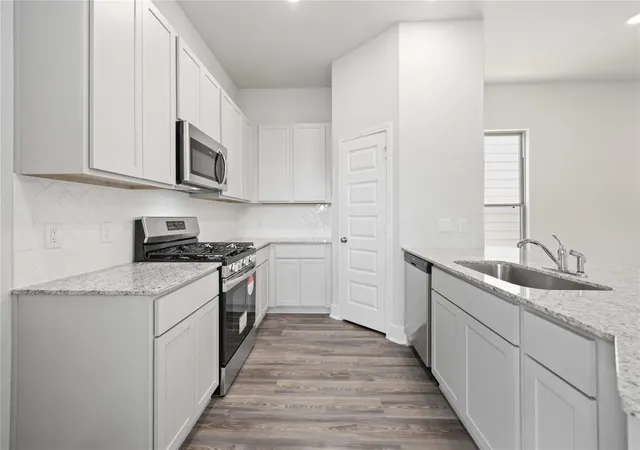 4th image of 13439 Sun Cay Dr, Houston, TX 77047 | MLS# 6351353