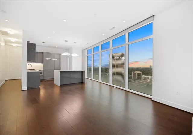 2nd image of 4521 San Felipe St #1903, Houston, TX 77027 | MLS# 36486349