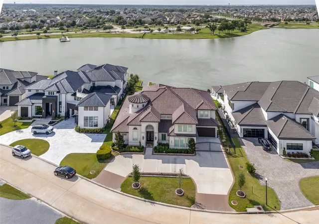 Photo 2 of Sale Pending at 19114 Coleto Crk Bnd Dr, Cypress, TX 77433 | MLS# 25328454 | Listing updated on 2026-08-12