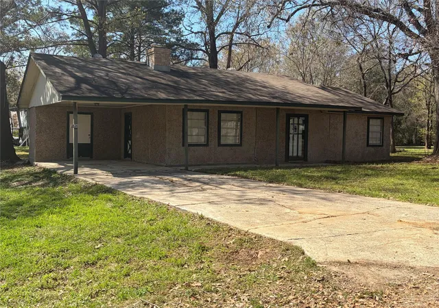 1st image of 221 Yellowstone, Livingston, TX 77351 | MLS# 88621119