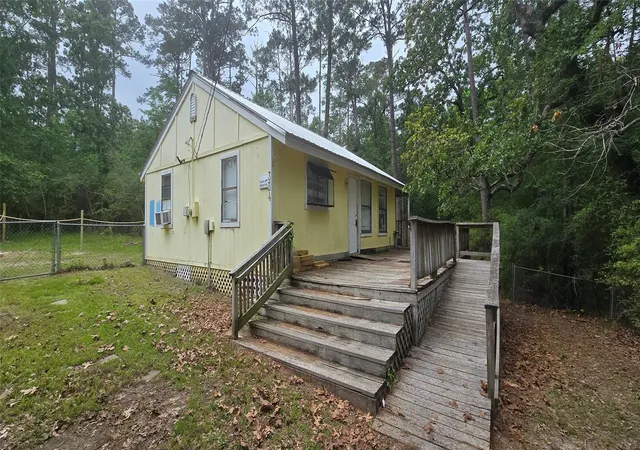 1st image of 334 Dogwood, Onalaska, TX 77360 | MLS# 56507822