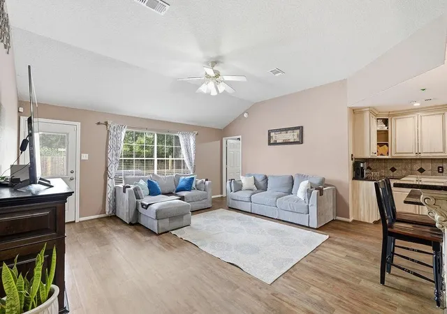 Photo 3 of Sale Pending at 2977 Community Dr, Alvin, TX 77511 | MLS# 60816098 | Listing updated on 2026-10-06
