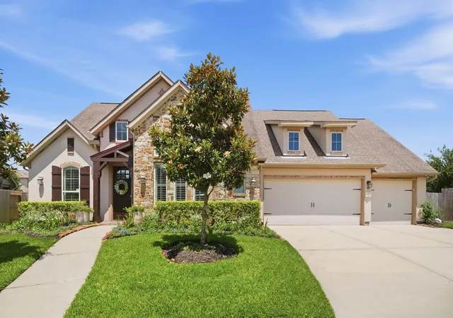Photo 2 of Single family home for sale at 1433 Hicks Field Ln, League City, TX 77573 | MLS# 76635755 | Listing updated on 2026-09-19