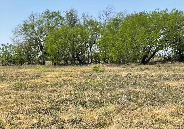 3rd image of 69 Horseshoe Dr, Gonzales, TX 78629 | MLS# 31773678