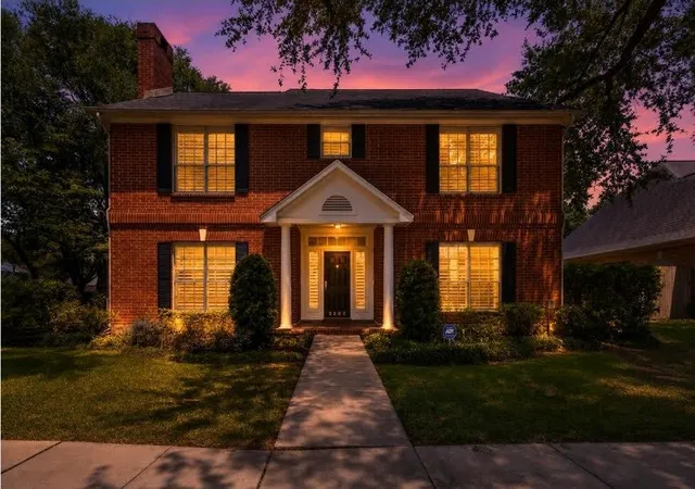 1st image of 3403 Driftwood Ct, Sugar Land, TX 77478 | MLS# 98983539