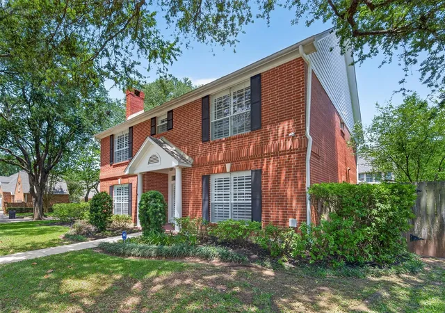 4th image of 3403 Driftwood Ct, Sugar Land, TX 77478 | MLS# 98983539