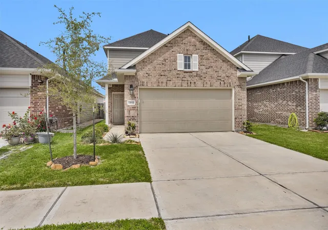 Photo 1 of Single family home for sale at 11833 Beachberry Dr, Houston, TX 77034 | MLS# 97316576 | Listing updated on 2026-09-20
