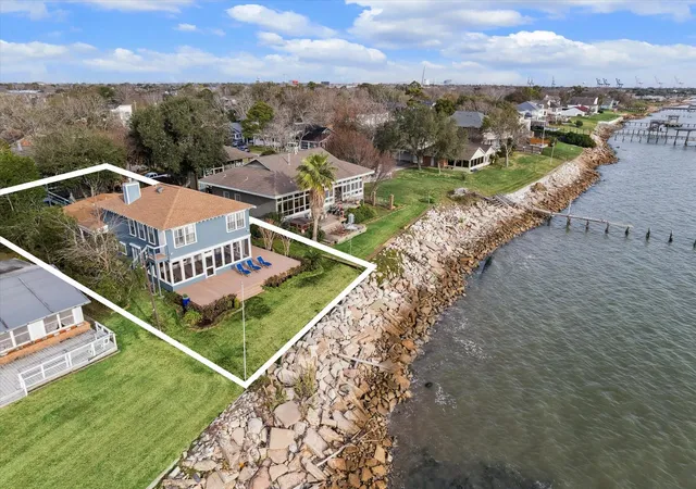 1st image of 232 Garfield St, La Porte, TX 77571 | MLS# 77951445