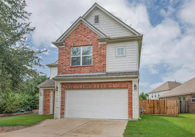 Photo 2 of Single family home for sale at 5003 Forest Moss Ct, Houston, TX 77084 | MLS# 5313769 | Listing updated on 2026-08-23