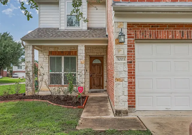 Photo 3 of Single family home for sale at 5003 Forest Moss Ct, Houston, TX 77084 | MLS# 5313769 | Listing updated on 2026-08-23
