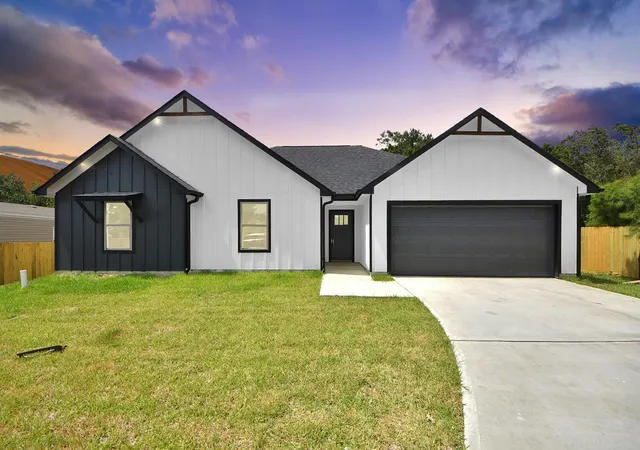 1st image of 705 Road 3371a, Cleveland, TX 77327 | MLS# 16414426