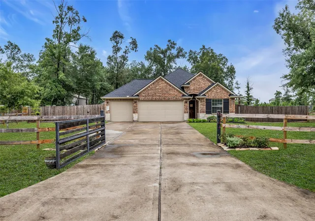 Photo 1 of Single family home for sale at 9199 White Tail Dr, Conroe, TX 77303 | MLS# 41495047 | Listing updated on 2026-09-14