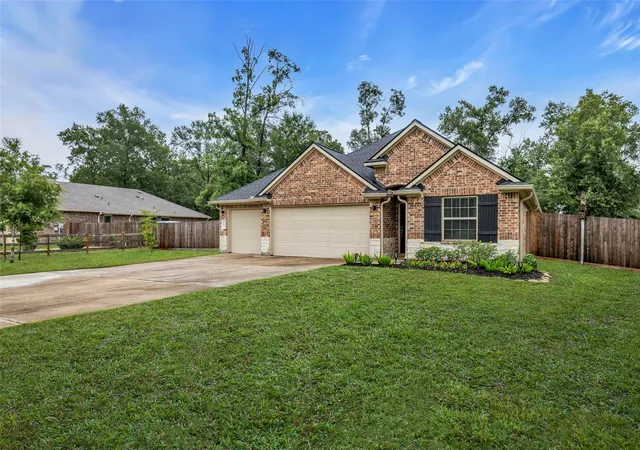 Photo 3 of Single family home for sale at 9199 White Tail Dr, Conroe, TX 77303 | MLS# 41495047 | Listing updated on 2026-09-14