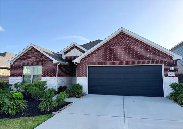 1st image of 7627 Sirocco Ln, Baytown, TX 77523 | MLS# 65430109