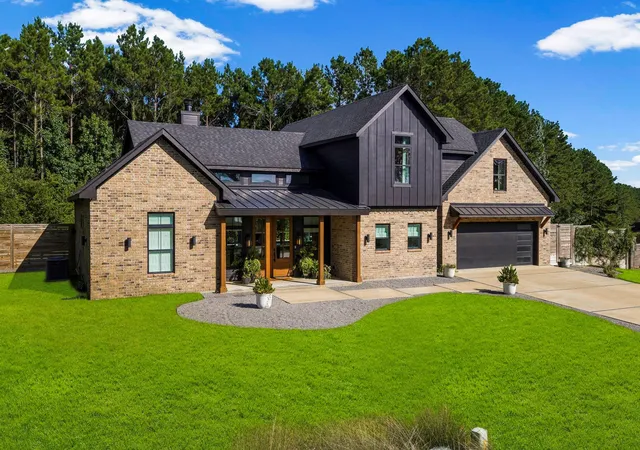 Photo 3 of Single family home for sale at 477 Eastgate Park, Livingston, TX 77351 | MLS# 37186571 | Listing updated on 2026-08-04