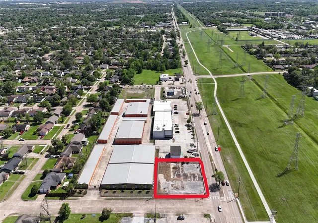 3rd image of 13103 Hiram Clarke Rd, Houston, TX 77045 | MLS# 67726451