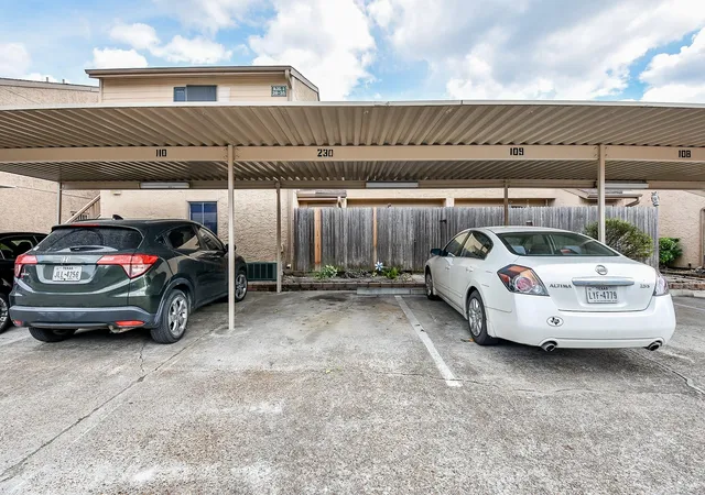 Homes for sale in Houston, TX | 5000 Milwee St #74, Houston, TX 77092 | MLS# 86272923