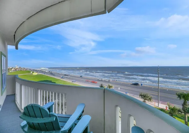 Photo 2 of Condo for sale at 9420 Seawall Blvd #501, Galveston, TX 77554 | MLS# 75147749 | Listing updated on 2026-04-03