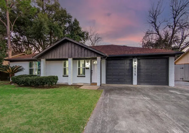 1st image of 9515 Meadowglen Ln, Houston, TX 77063 | MLS# 61315872