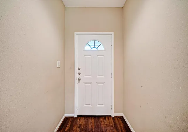5th image of 8639 Valley Gold Ct, Houston, TX 77078 | MLS# 93518530