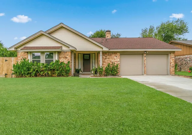 Photo 1 of Sale Pending at 16303 Deer Lick Dr, Houston, TX 77090 | MLS# 87842156 | Listing updated on 2026-09-03