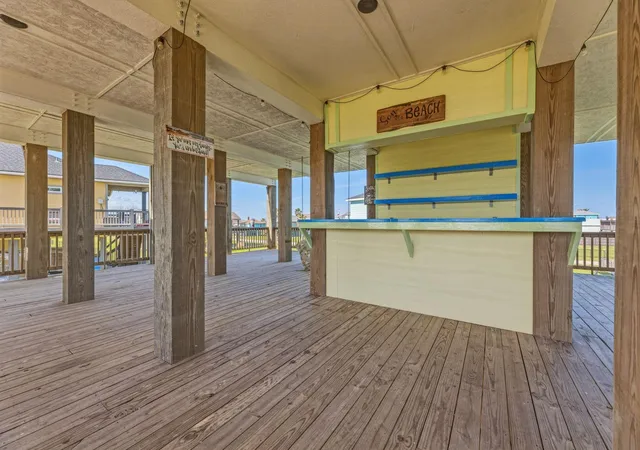 Photo 4 of Single family home for sale at 920 Palmview, Crystal Beach, TX 77650 | MLS# 44061381 | Listing updated on 2026-09-19