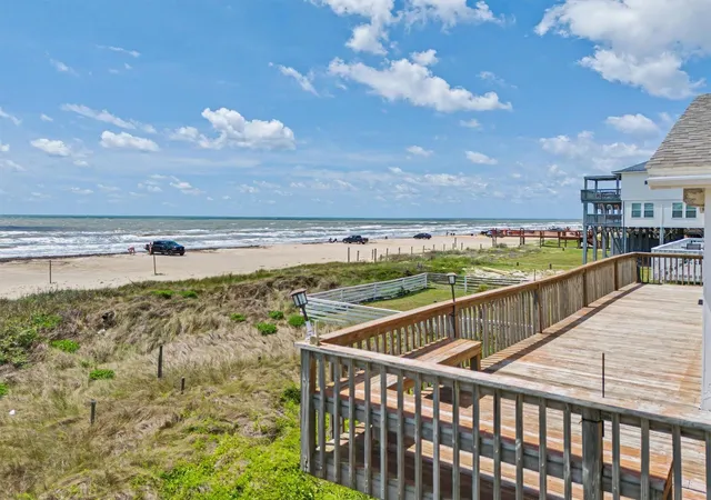 Homes for sale in Jamaica Beach, TX | 16505 Jamaica Beach Rd, Jamaica Beach, TX 77554 | MLS# 78867756