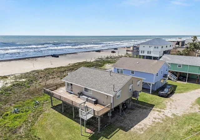 Homes for sale in Jamaica Beach, TX | 16505 Jamaica Beach Rd, Jamaica Beach, TX 77554 | MLS# 78867756