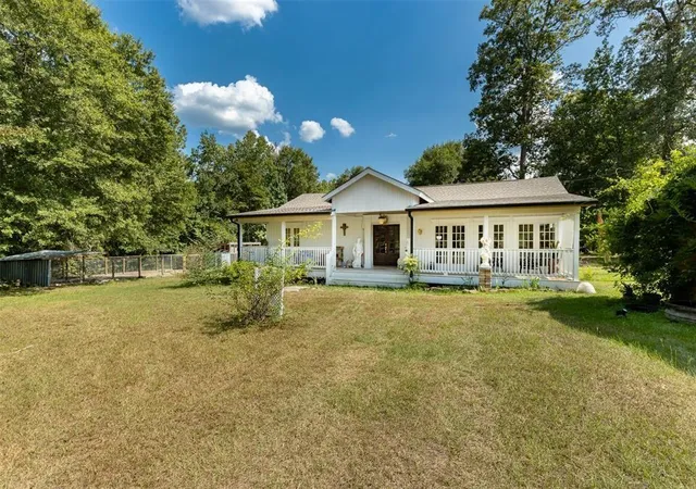 Photo 2 of Single family home for sale at 931 Trails End Dr, Cleveland, TX 77328 | MLS# 29368892 | Listing updated on 2026-04-22