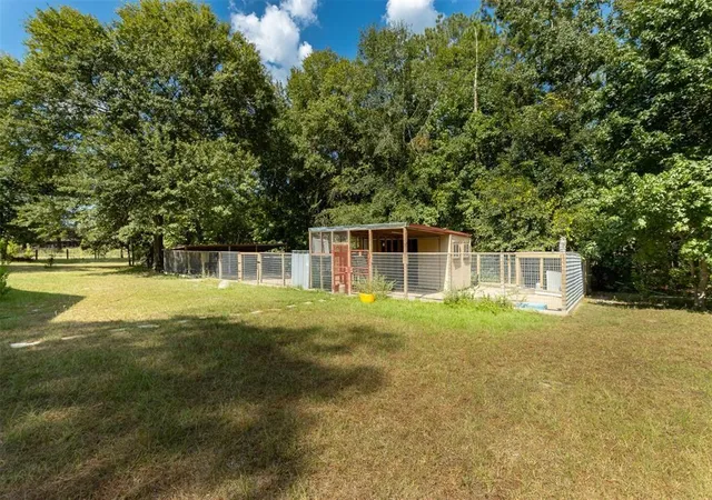 Photo 2 of Single family home for sale at 931 Trails End Dr, Cleveland, TX 77328 | MLS# 29368892 | Listing updated on 2026-04-22