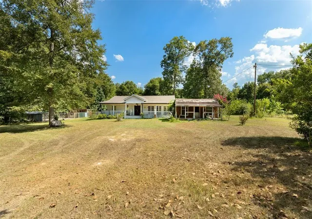 Photo 4 of Single family home for sale at 931 Trails End Dr, Cleveland, TX 77328 | MLS# 29368892 | Listing updated on 2026-04-22