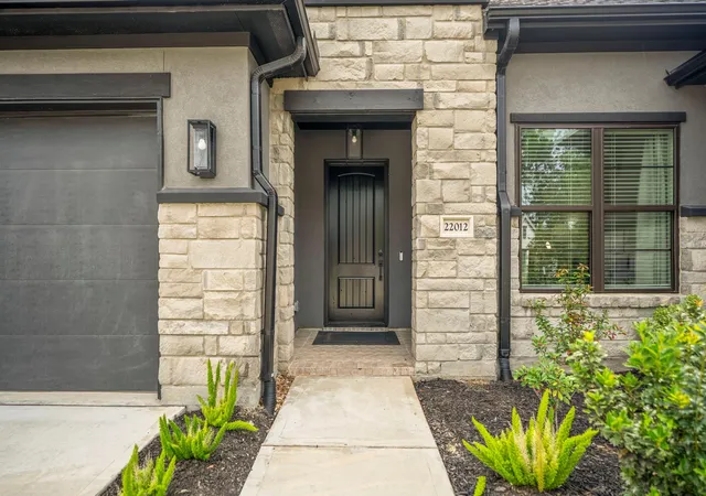 Photo 4 of Single family home for sale at 22012 Cyn Trl Way, Porter, TX 77365 | MLS# 29508578 | Listing updated on 2026-09-03