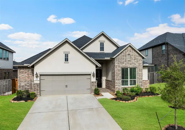 Homes for sale in Pinehurst, TX | 1112 Sienna Forest Lane, Pinehurst, TX 77362 | MLS# 22243932