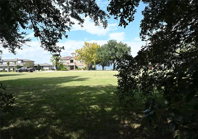 Photo 1 of Land for sale at 00 West Shore Dr, Willis, TX 77318 | MLS# 86998047 | Listing updated on 2026-06-18