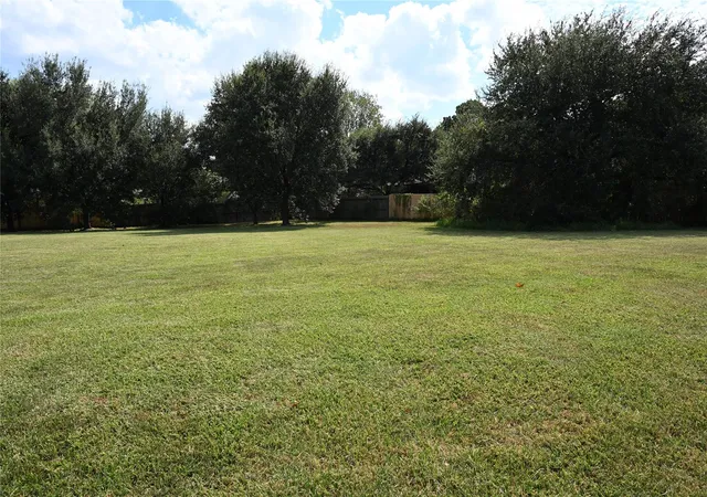 Photo 3 of Land for sale at 00 West Shore Dr, Willis, TX 77318 | MLS# 86998047 | Listing updated on 2026-06-18