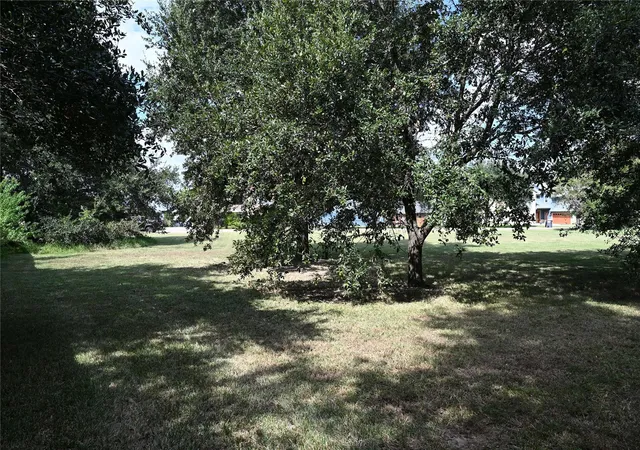 Photo 3 of Land for sale at 00 West Shore Dr, Willis, TX 77318 | MLS# 86998047 | Listing updated on 2026-06-18
