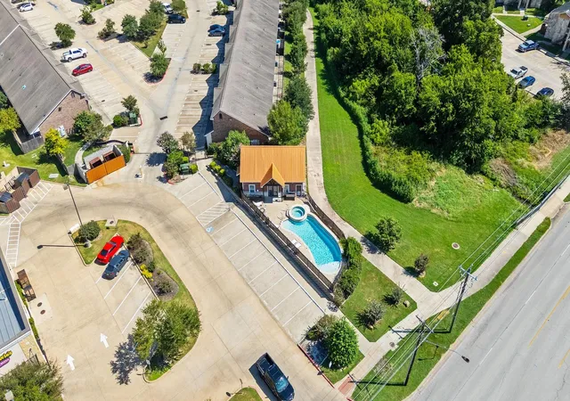 2nd image of 301 Southwest Pkwy #308, College Station, TX 77840 | MLS# 77980088