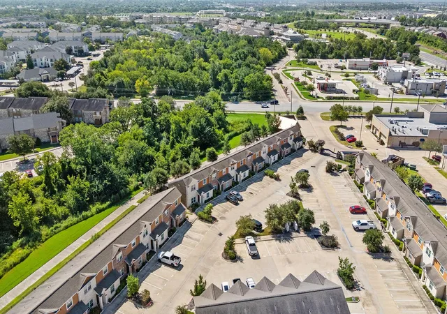 image of 301 Sw Pkwy, College Station, TX 77840
