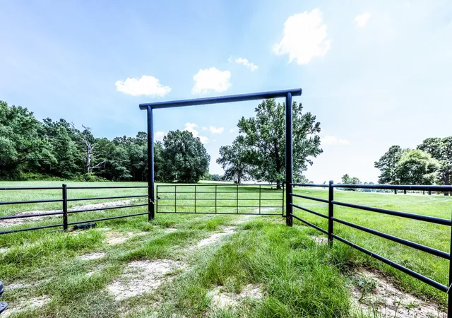 1st image of 996 Cr 1835, Crockett, TX 75835 | MLS# 58352688