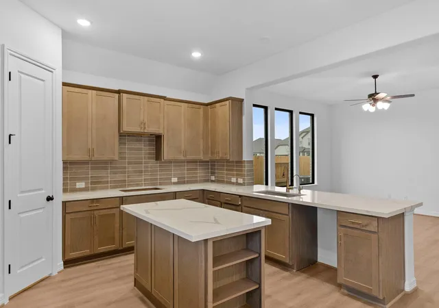 5th image of 14818 Buffalo Head Ave, Mont Belvieu, TX 77523 | MLS# 84409967