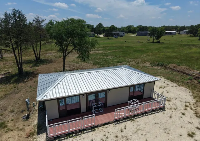 Homes for sale in Mexia, TX | 1316 E Titus St, Mexia, TX 76667 | MLS# 78624989