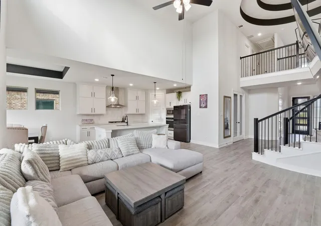 2nd image of 3017 Secret Lagoon Ln, La Marque, TX 77568 | MLS# 95367885