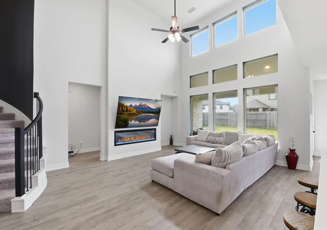 Photo 3 of Single family home for sale at 3017 Secret Lagoon Ln, La Marque, TX 77568 | MLS# 95367885 | Listing updated on 2026-06-07