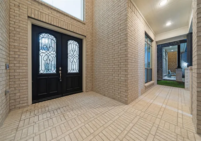 3rd image of 10419 Silver Shield Wy, Tomball, TX 77375 | MLS# 86342232
