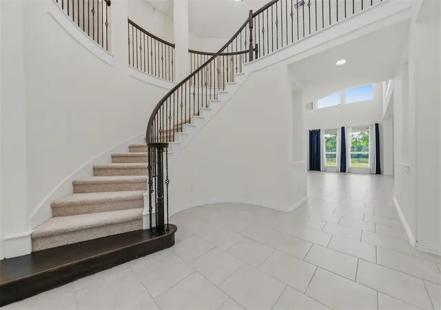 4th image of 10419 Silver Shield Wy, Tomball, TX 77375 | MLS# 86342232