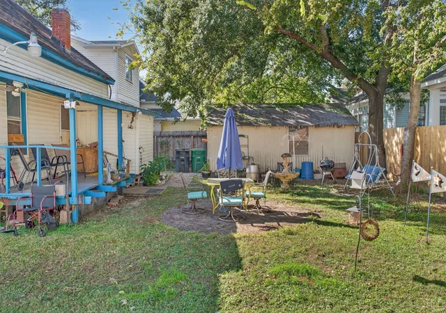 Homes for sale in Houston, TX | 403 E 8th St, Houston, TX 77007 | MLS# 92416412
