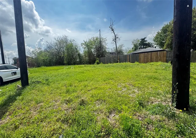 Homes for sale in Baytown, TX | 2109 W Texas Ave, Baytown, TX 77520 | MLS# 42811909