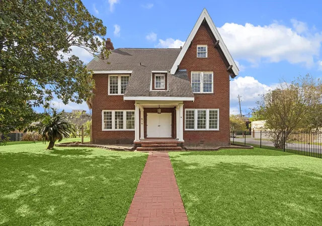 1st image of 614 Avondale St, Houston, TX 77006 | MLS# 25337542